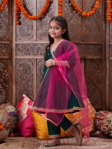 Ridhima Girls Green Kurta Set