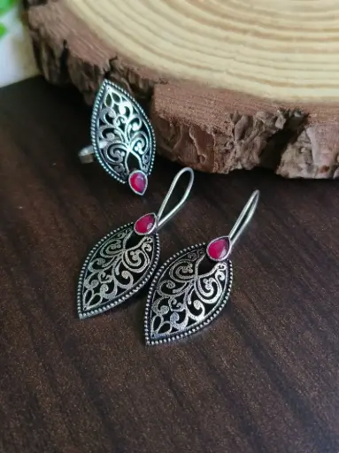 [1675OXHKFRRED114] Nyna Earrings