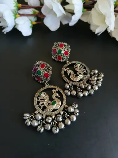 [1261EMDLMGTGRN181] Charul Earrings