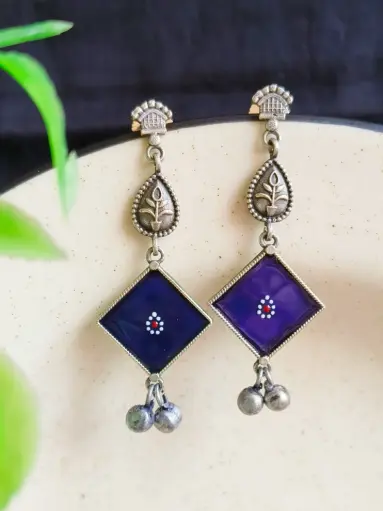 [1905EMDLBLU1351] Gargee Earrings