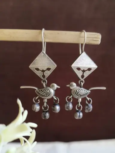 [0029HK1021] Meera Earrings