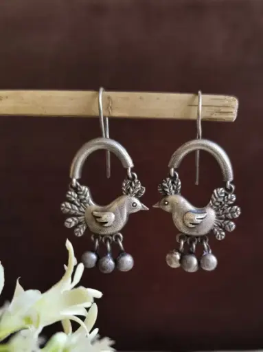 [1222HK1251] Naina Earrings