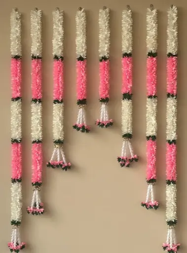 Aangan Ki Roshni   Garlands