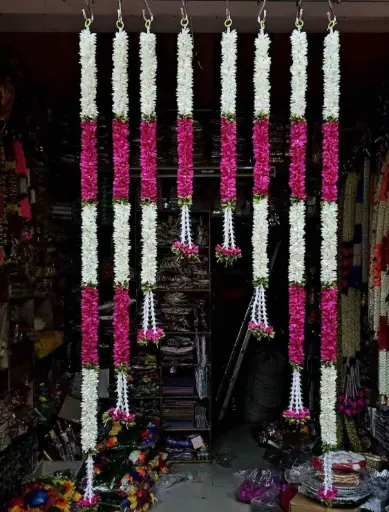 Shakti Sthal   Garlands